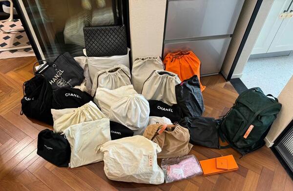 成都新津区回收奢侈品衣服.jpg